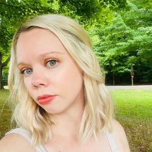 Meet your Posher, Alisen